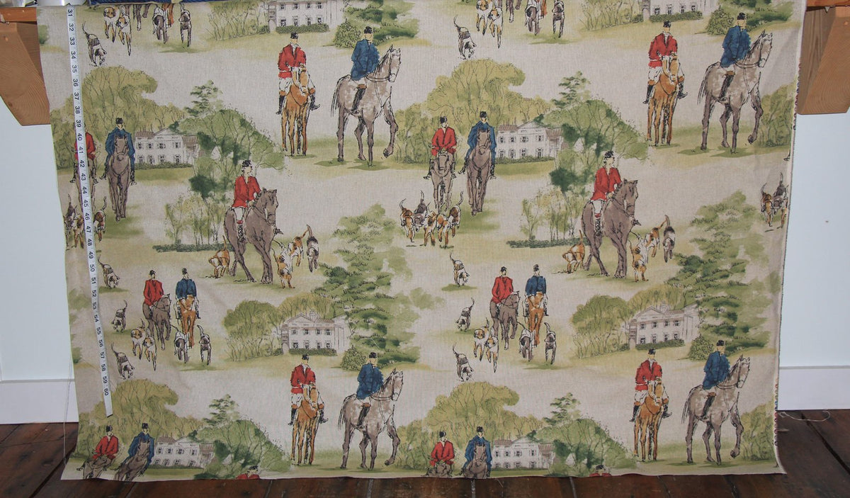 Horse hunt fabric equestrian hounds toile red blue : 40" Remnant
