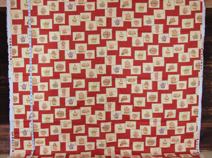 Suburban Petit Jardin enamelled trinket box fabric red